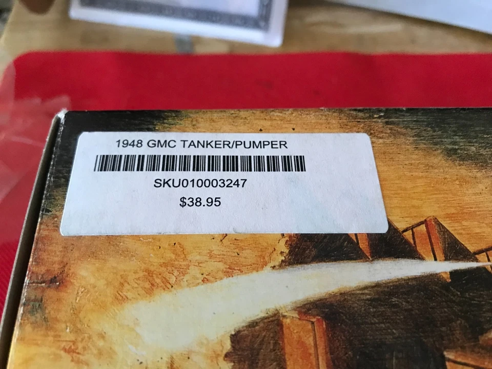 Matchbox 1948 GMC C.O.E Tanker/Pumper YYM37631 Excellent Condition B21 - Image 4 of 4