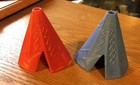 2 Vintage Payton Toy Indian Tepees Blue And Red Playset — photo 1