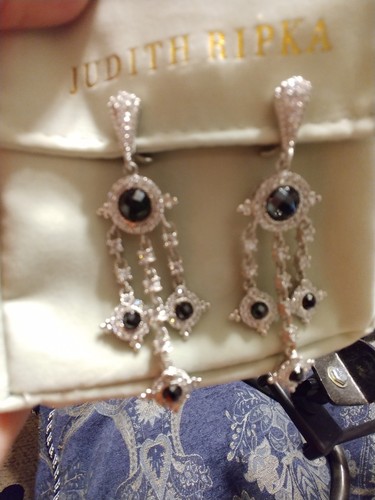 New Judith Ripka Diamonique& Spinal Clip Silver Earrings - Picture 2 of 10