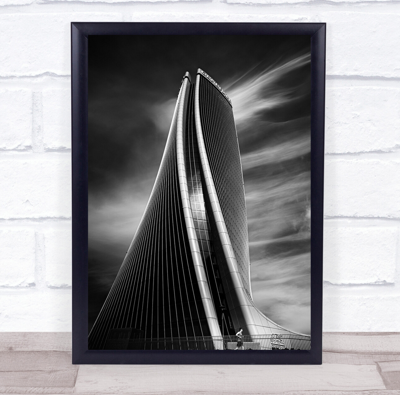 Italy Milan Urban Skyscraper Haziz Runner Street Lombardy Wall Art Print