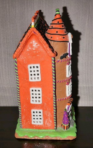RAZ Imports HALLOWEEN LED Haunted Gingerbread HOUSE Ghost Hand Painted Clay WORK - Picture 10 of 17