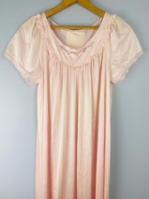 Vintage NWT Shadowline Nightgown Size S with Embroidered Detail, Light Pink