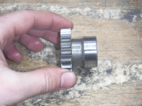 2004 RMZ250 (A) Suzuki Suzuki Crankshaft Crank Shaft Drive Primary Gear - Picture 3 of 5