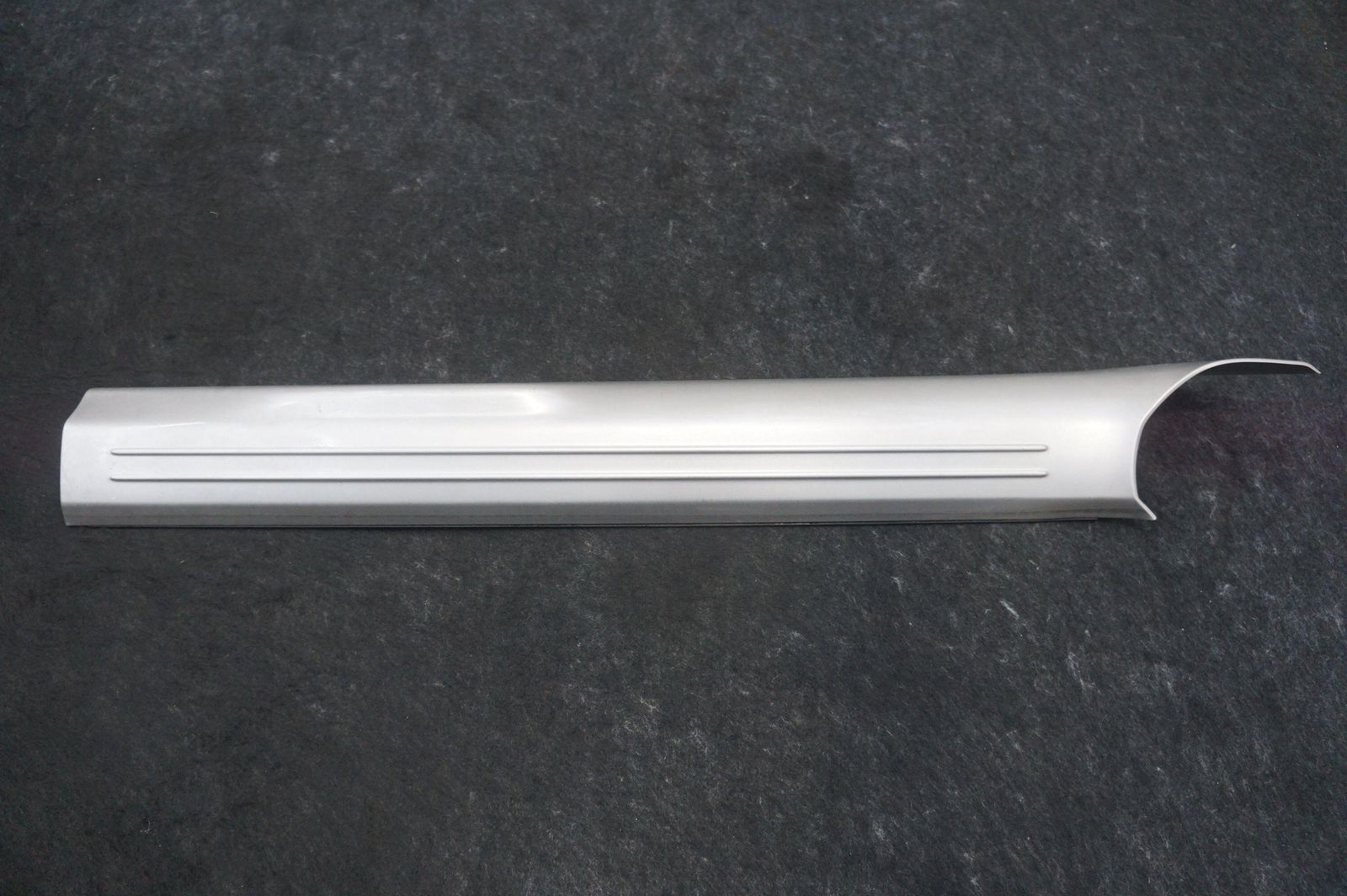 Front Right Door Sill Scuff Plate OEM 9156102 Rolls Royce Ghost Series I 2009-14