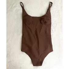 SKIMS Size Small Body Scoop Low Back Thong Bodysuit Cocoa BD-THG-11443W NWT