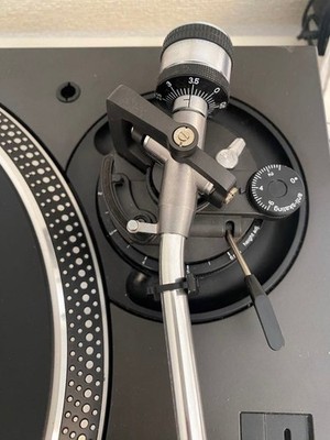 Technics SL-1200MK5 Black Direct Drive DJ Turntable Ortofon Needle