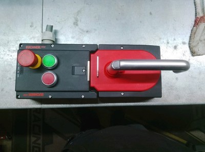 Euchner MGB-L2-ARA-AM3A1-M-R121257 + MGB-H-AA1A1-L106619