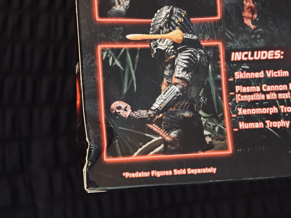 NECA Predator Deluxe Accessory Pack 30th Anniversary Authentic 7in