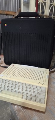 Apple IIc Home Computer A2S4000 Vintage (Monitor/ Testing Software Not Included)