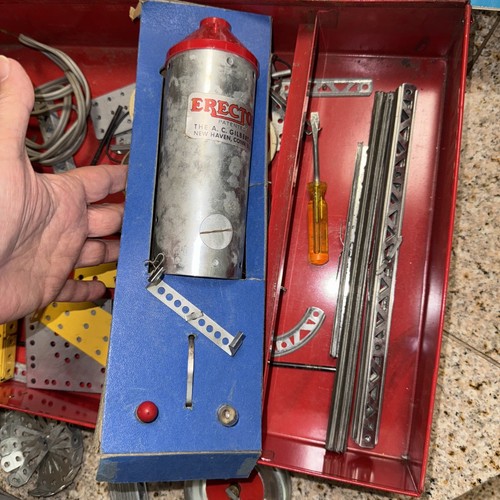 Vtg Gilbert Erector Set HUGE LOT, 8 1/2 + 6 1/2 Tons Of Parts 1950-60 +Manual ++ - Picture 3 of 24