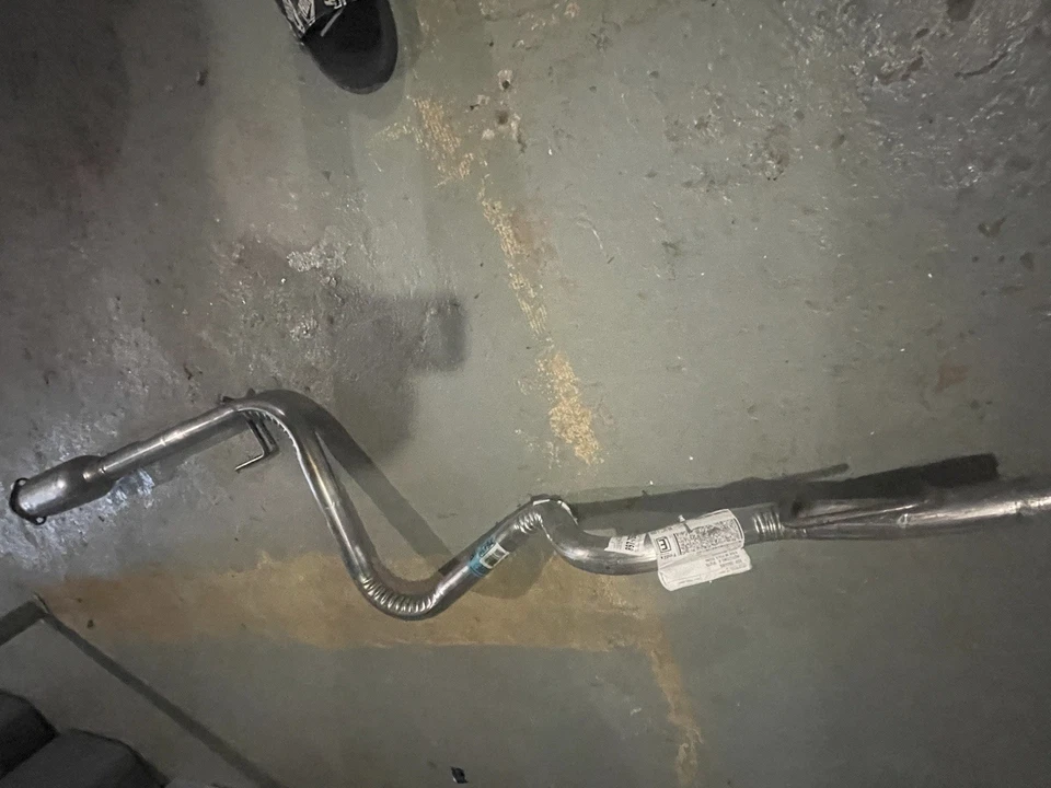 Resonador Walker para Chevy Chevrolet HHR Cobalt Pontiac G5 Pursuit 05-06 Foto 2 de 3