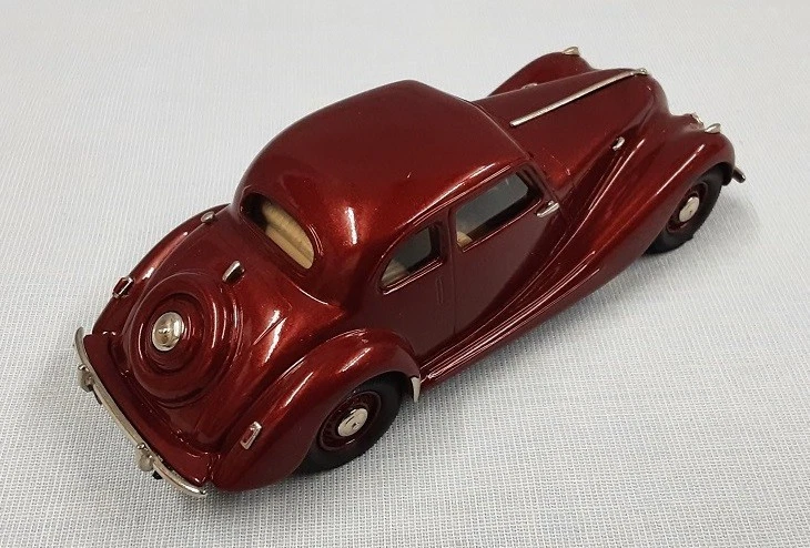 Lansdowne Diecast 1947 Bristol Type 400 Metallic Red 1/43 # LDM-31 - Image 3 of 4