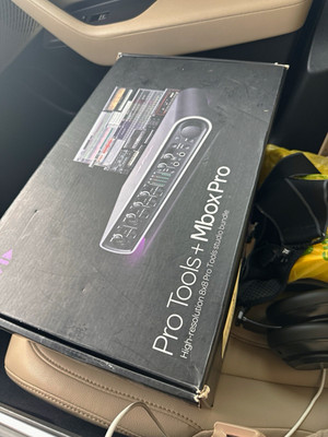 Avid Mbox Pro FireWire Audio Interface + Pro Tools Bundle 8-Ch 24-bit/96kHz