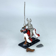 Bretonnian Knight Errant - Bretonnia - Warhammer Fantasy GW Part Metal C8513