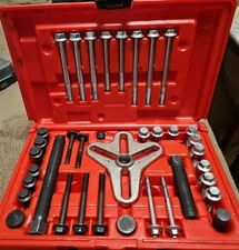 Mac Tools Deluxe Bolt Grip Puller Set STP500M w/ Case