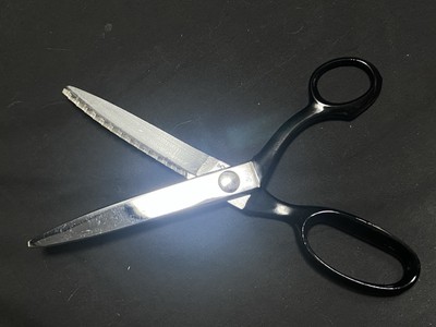 Vintage SINGER  Sewing Model 309 Pinking Shears Scissors Made in  Brazil ~ NICE