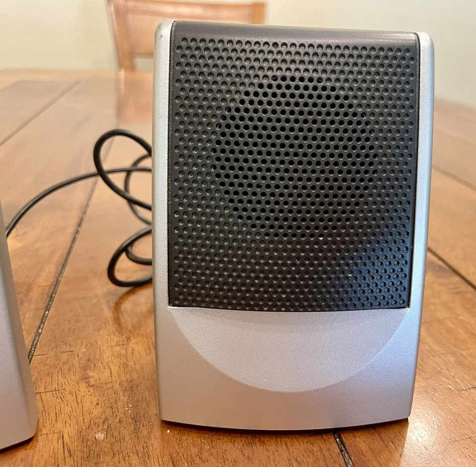 Gateway Computer Speakers Diamond Audio Technology Model EMC 2.0 USB - Image 4 of 4