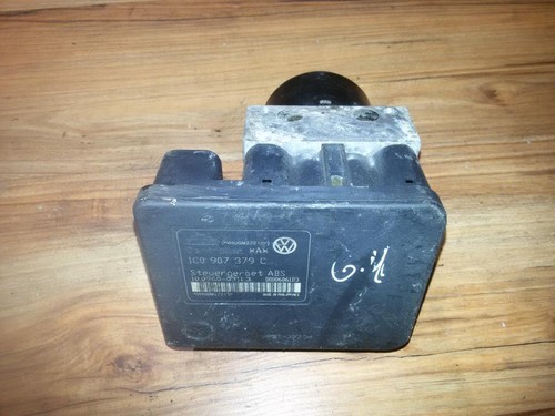 Volkswagen Golf 2000 ABS Unit (ABS Brake Pump) 1C0907379C, 1J06111 #38640-69
