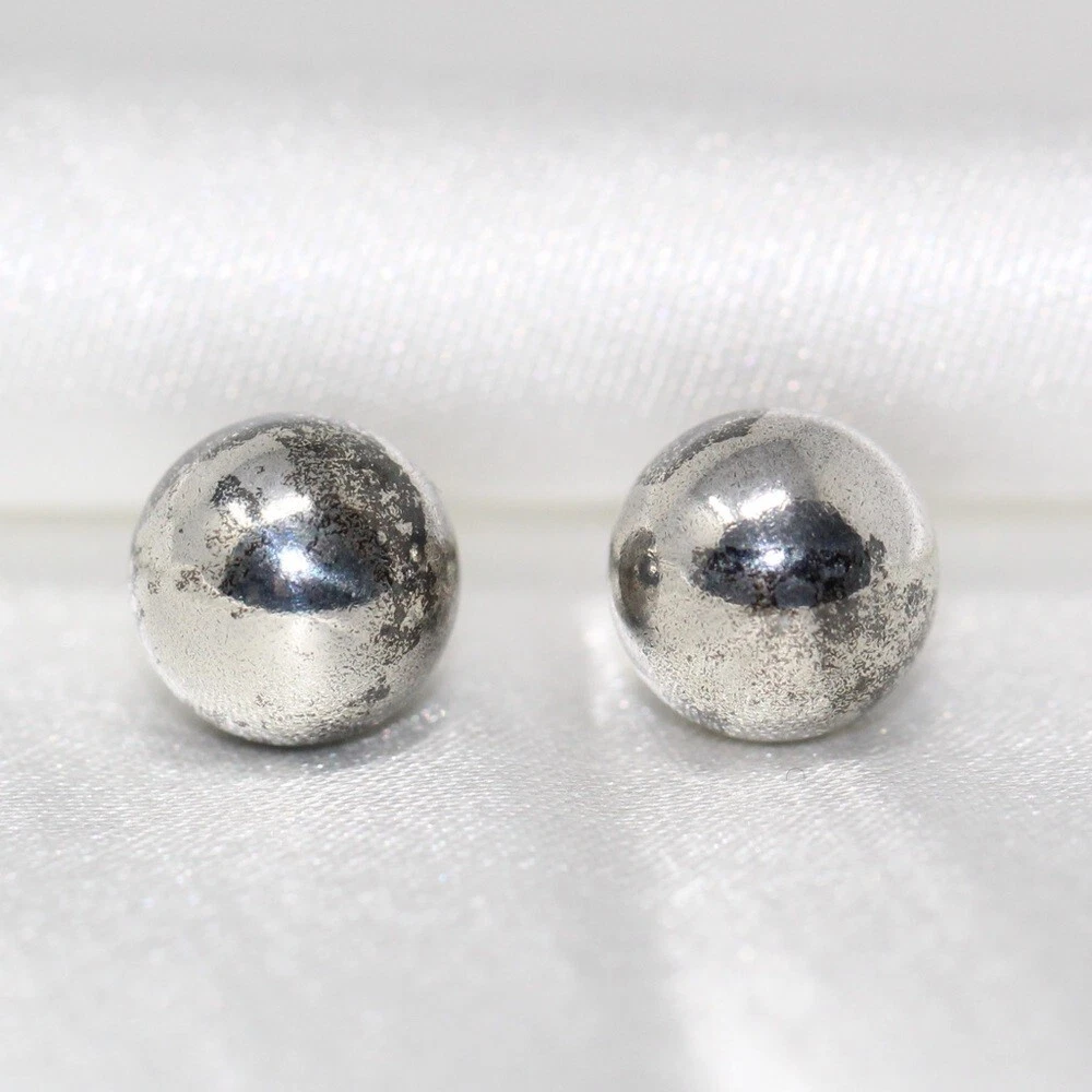 Silver bead stud earrings deals