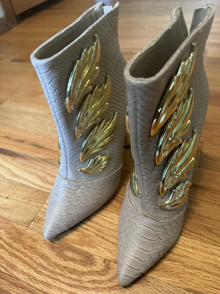 Botines Privileged Punta Punta Tacón Alto Evolve Dorado y Beige 5.5 Foto 4 de 4