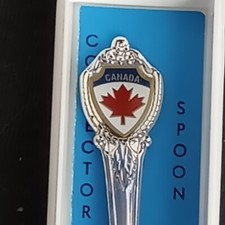 New Canada Vintage Souvenir Spoon Collectible Made in USA Maple Leaf
