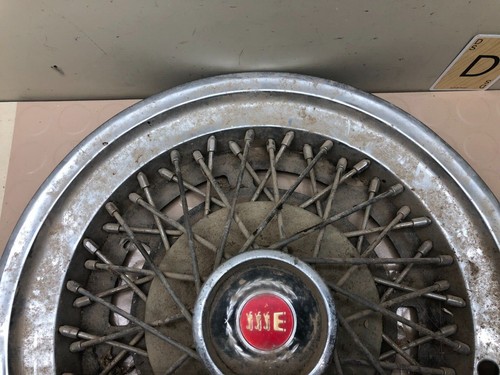 Vintage Wire Spoke Rim Wheel Cover HubCap #3 - Picture 2 of 12