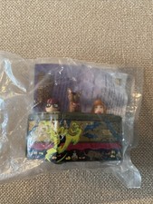 Cartoon Network BK Kids Club VELMA SCOOBY DOO DAPHNE in Coffin Figurine NIP 
