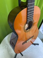 Guitarra Eléctrica Yamaha CGS120 Mini Clásica 922mm Fácil Manejo