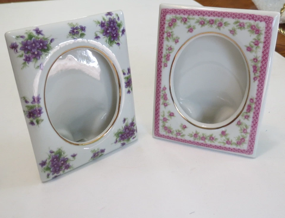Vintage Lefton Porcelain Frame Violets Rosebuds Gold Trim Set of 2 Japan - Image 3 of 4