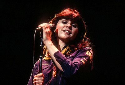 LINDA RONSTADT - REFRIGERATOR PHOTO MAGNET 3''-5''