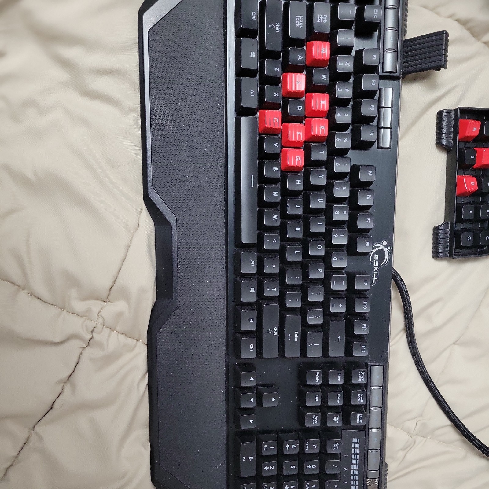 G.Skill Ripjaws KM780 4