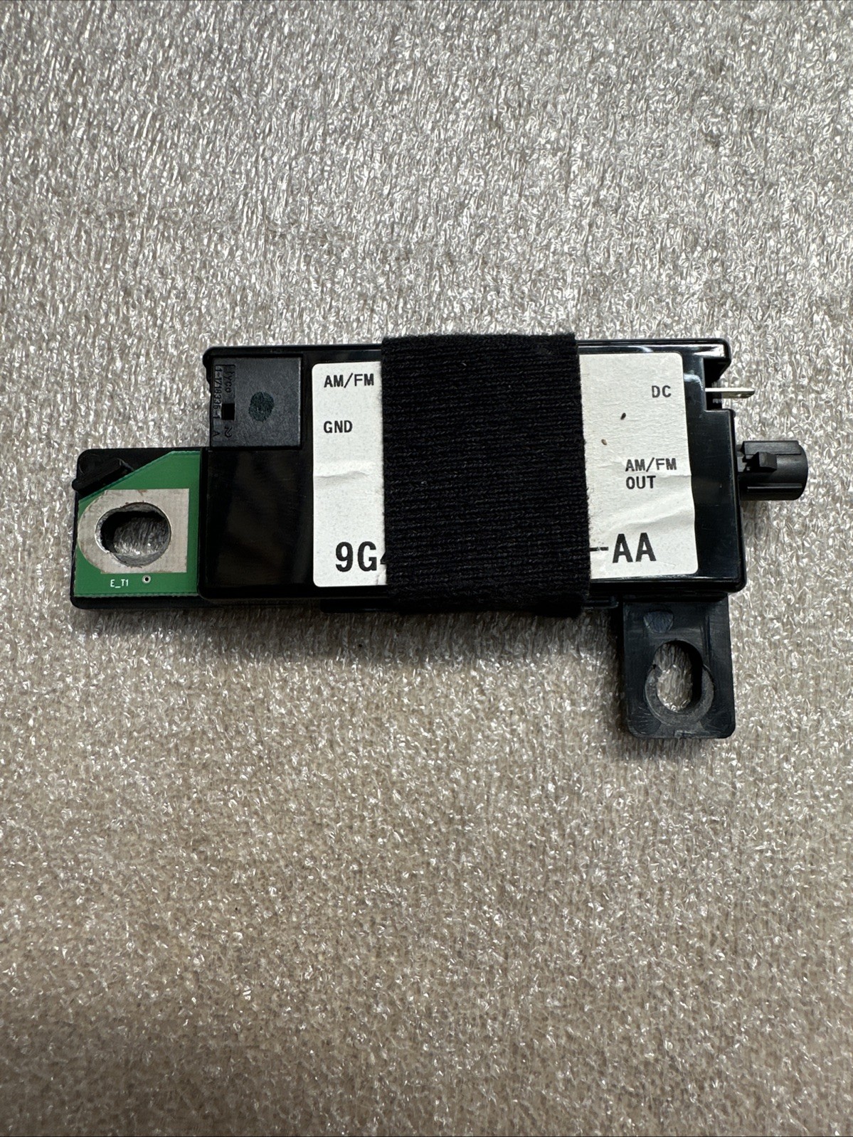 2011 ASTON MARTIN DB9 RAPIDE AM FM RADIO ANTENNA AMPLIFIER MODULE OEM
