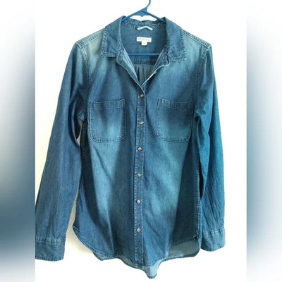 Merona Denim Shirt Blue Long Sleeve Intentionally Faded Size Junior's Large
