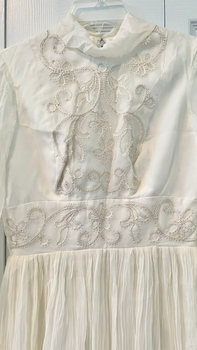 Antique Wedding Or Bridesmaid Dress Ivory With Detail | eBay Antique Wedding Or Bridesmaid Dress Ivory With Detail | eBay
