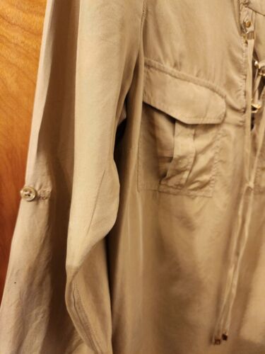 Michael Kors 100% Long Sleeve Silk Blouse Tie Neck Size Medium with Pockets - Picture 4 of 8