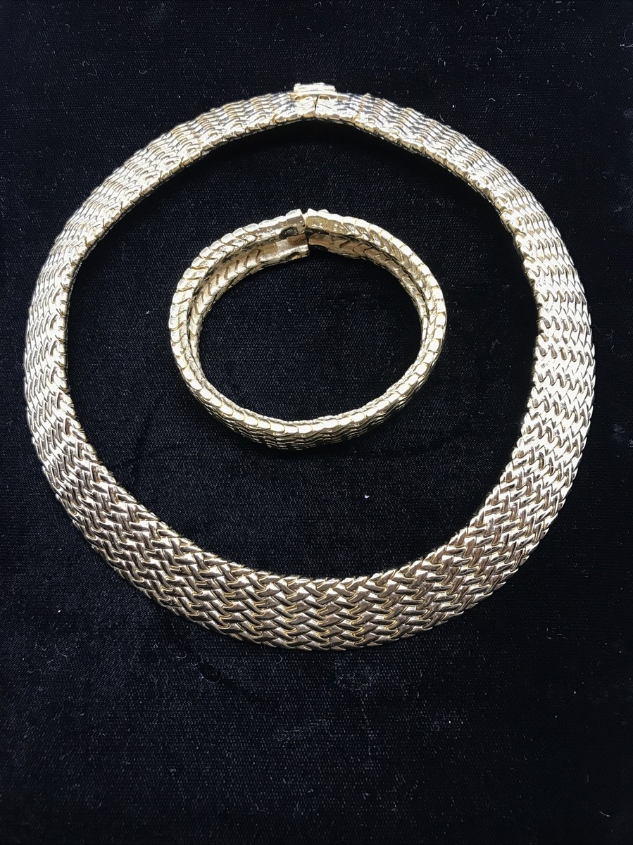 Vintage Gold tone High End Fashion Jewelry Necklace -Bracelet Set