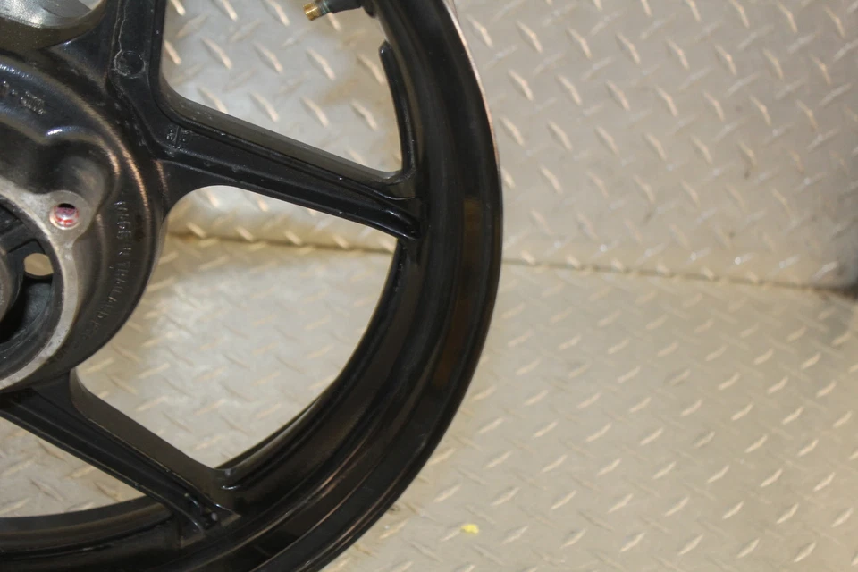 Llanta trasera Kawasaki Ninja 250R Ex250J 2010  Foto 3 de 4