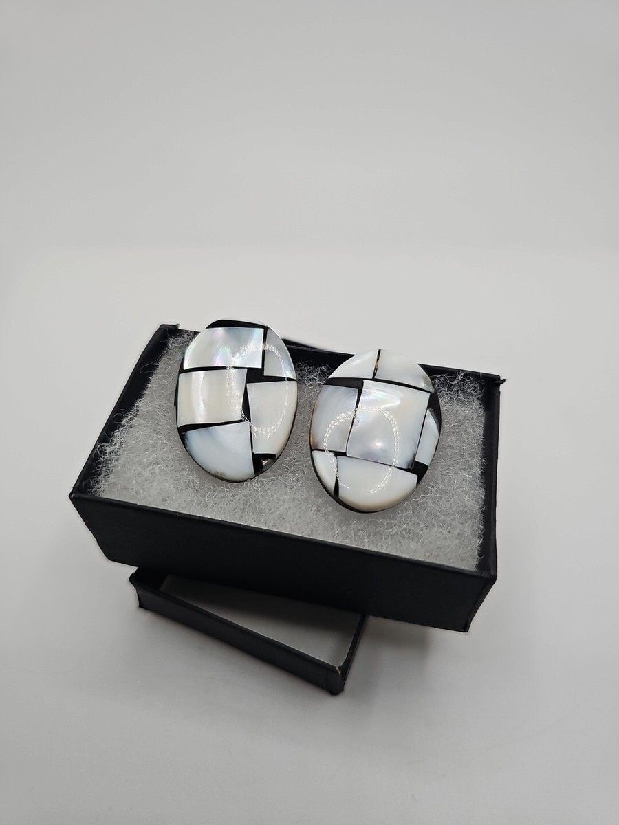 Vibtage 70s 80s Abalone Shell Acrylic Earrings Art Deco Black White