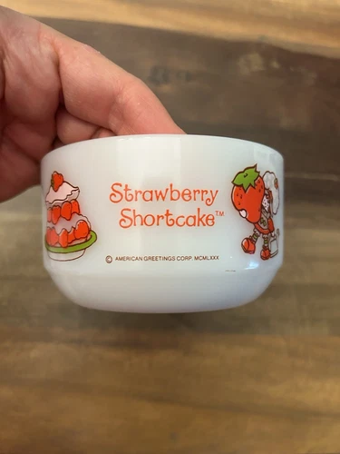 Anchor Hocking Fire King Bowl Strawberry Shortcake Vintage 1980 Milk Glass Bowl