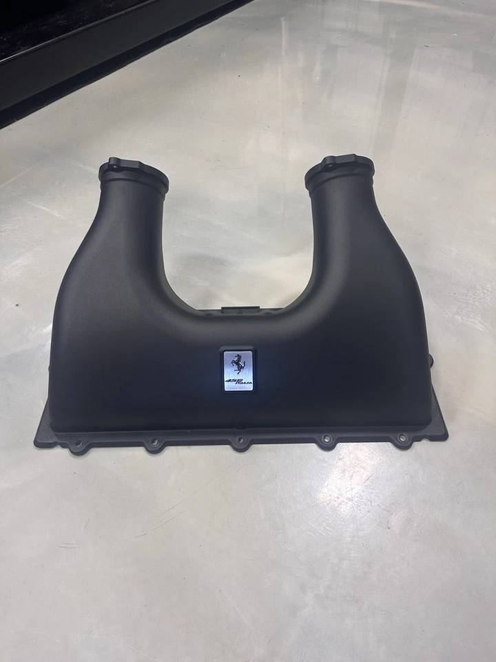 Cubierta de caja de aire Ferrari 458 Italia OEM. Para Ferrari 458 Italia 2009-2015. Foto 2 de 4