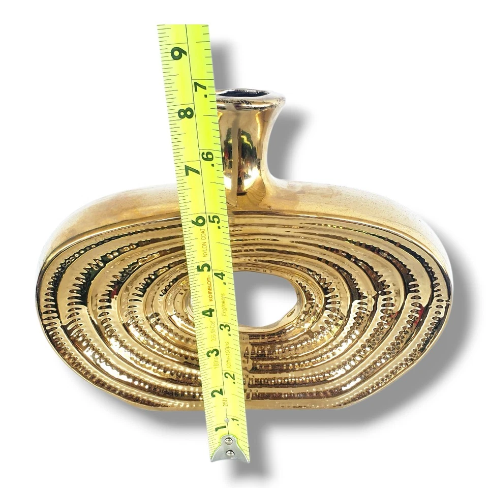 Florero ovalado moderno de aluminio hecho a mano decorativo Bergamo Art L10" en dorado Foto 3 de 4