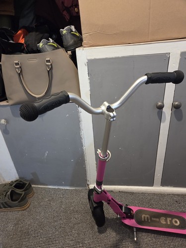Micro Scooters Micro Cruiser LED Wheels Pink Scooter Kids Teens Great Condition - Picture 6 of 16