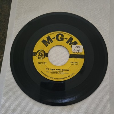 CONWAY TWITTY ~ IT'S ONLY MAKE BELIVE / I'LL TRY ~  45 rpm