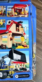 ~ LEGO CITY Farm 7637 - New in Sealed Box - BOX DAMAGE ~