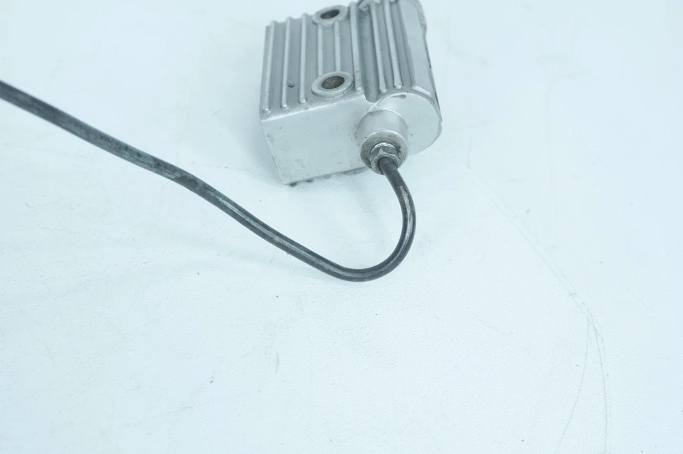 Harley Sportster XLH1100 Liberty 1986 OEM depósito de cilindro maestro de freno trasero Foto 4 de 4