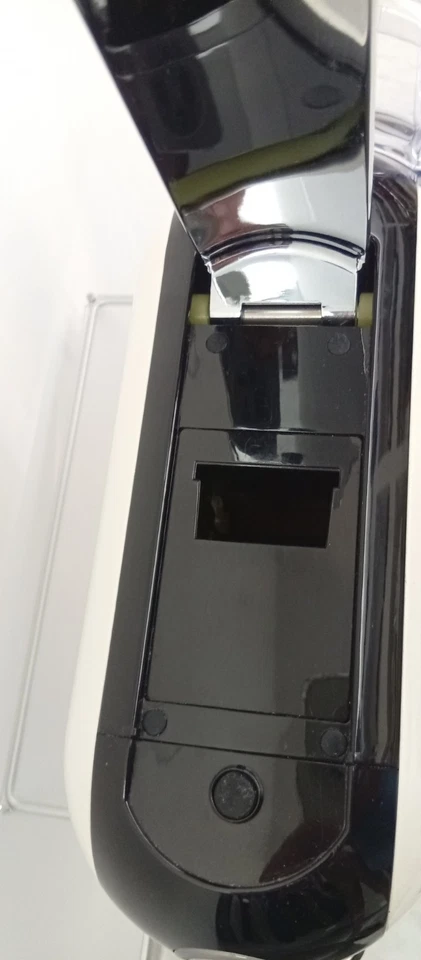 macchinetta caffe SGL Capsule Ricondiz  +  100 Capsule Omaggio Segni D'arte - Immagine 3 di 4