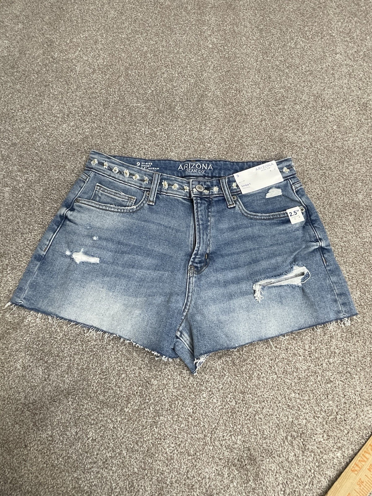 Festival Indie Aesthetic Hi Rise Denim Cheeky Distressed Cutoff Shorts 9 Daisy