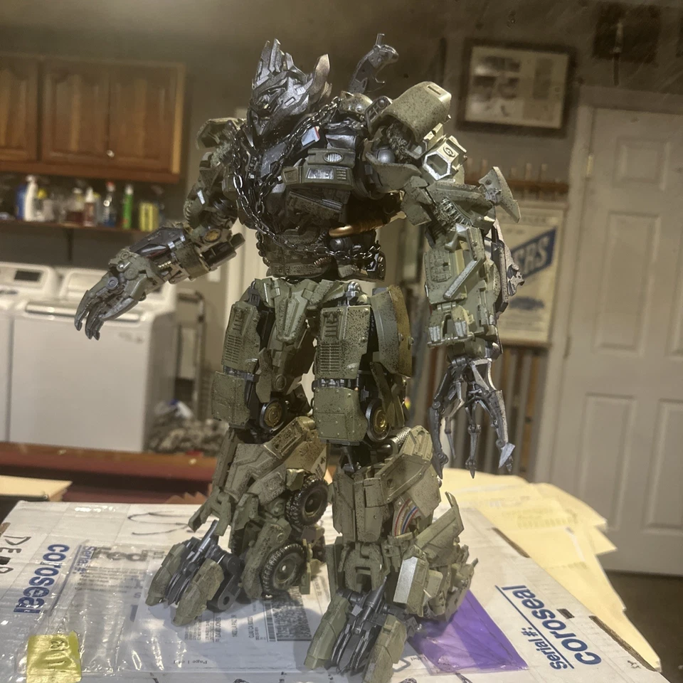 4th Party DP-01V Desperado Battle Damaged Megatron Upgrade Version - Image 2 of 4