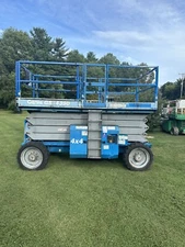2006 GENIE GS-4390 43’ 4x4 DUAL FUEL SCISSOR ROUGH TERRAIN MAN LIFT