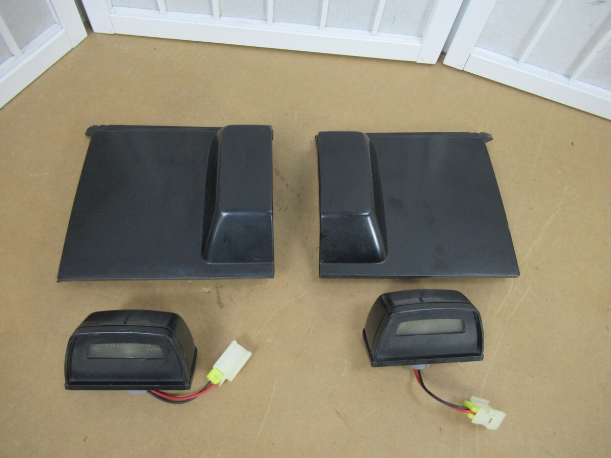 84-86 Nissan 200SX Coupe Notch / Trunk License Plate / Reverse